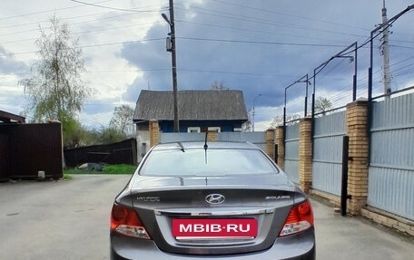 Hyundai Solaris II рестайлинг, 2011 год, 630 000 рублей, 4 фотография