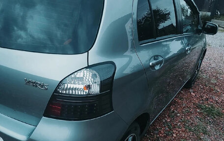 Toyota Yaris III рестайлинг, 2006 год, 620 000 рублей, 2 фотография