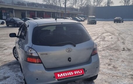 Toyota Yaris III рестайлинг, 2006 год, 620 000 рублей, 6 фотография