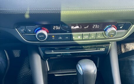 Mazda 6, 2021 год, 2 700 000 рублей, 10 фотография