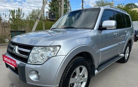 Mitsubishi Pajero IV, 2011 год, 2 100 000 рублей, 2 фотография