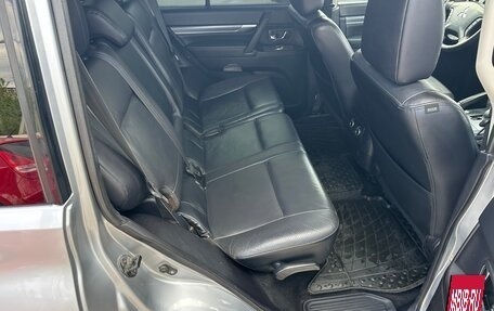 Mitsubishi Pajero IV, 2011 год, 2 100 000 рублей, 13 фотография