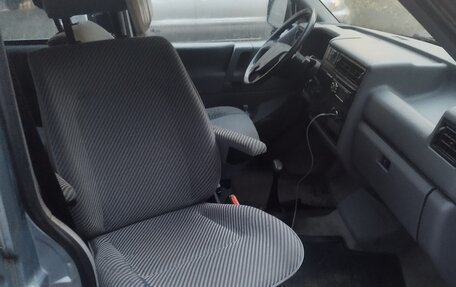 Volkswagen Caravelle T4, 1991 год, 875 000 рублей, 17 фотография