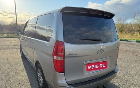 Hyundai Grand Starex Grand Starex I рестайлинг 2, 2012 год, 1 120 000 рублей, 3 фотография