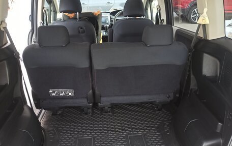 Honda Freed I, 2009 год, 1 199 000 рублей, 17 фотография
