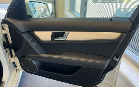 Mercedes-Benz C-Класс, 2012 год, 1 500 000 рублей, 17 фотография