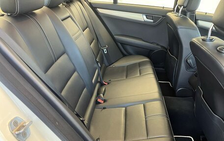 Mercedes-Benz C-Класс, 2012 год, 1 500 000 рублей, 14 фотография