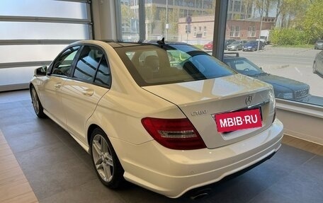 Mercedes-Benz C-Класс, 2012 год, 1 500 000 рублей, 6 фотография
