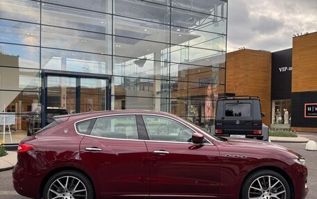 Maserati Levante I, 2017 год, 4 650 000 рублей, 4 фотография