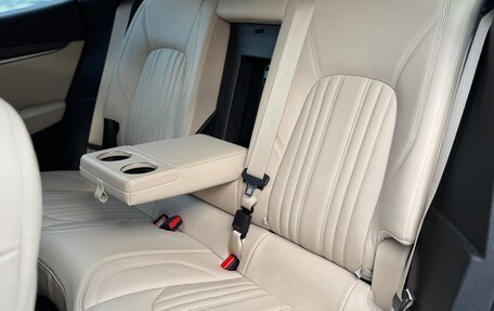 Maserati Levante I, 2017 год, 4 650 000 рублей, 13 фотография