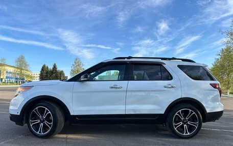 Ford Explorer VI, 2013 год, 2 200 000 рублей, 2 фотография