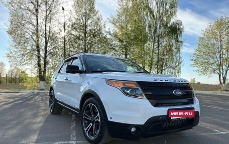 Ford Explorer VI, 2013 год, 2 200 000 рублей, 6 фотография