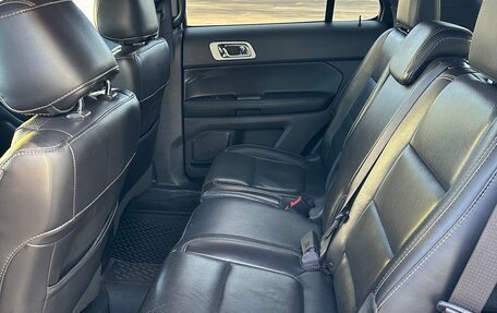 Ford Explorer VI, 2013 год, 2 200 000 рублей, 10 фотография