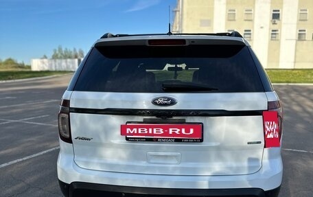 Ford Explorer VI, 2013 год, 2 200 000 рублей, 3 фотография