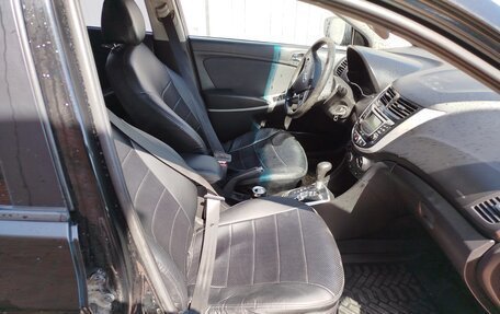Hyundai Solaris II рестайлинг, 2013 год, 615 000 рублей, 3 фотография