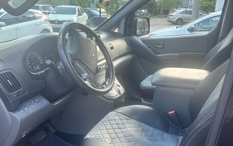 Hyundai H-1 II рестайлинг, 2018 год, 2 700 000 рублей, 5 фотография