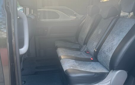 Hyundai H-1 II рестайлинг, 2018 год, 2 700 000 рублей, 8 фотография