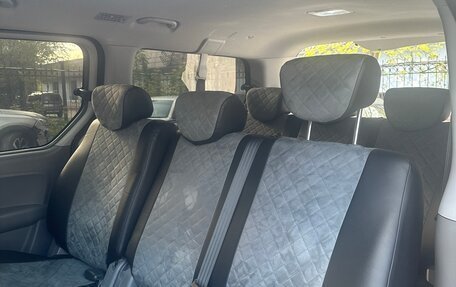 Hyundai H-1 II рестайлинг, 2018 год, 2 700 000 рублей, 9 фотография