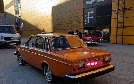 Volvo 240 Series, 1975 год, 1 250 000 рублей, 3 фотография