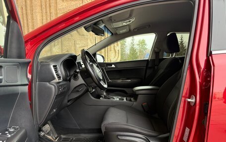 KIA Sportage IV рестайлинг, 2019 год, 2 050 000 рублей, 10 фотография
