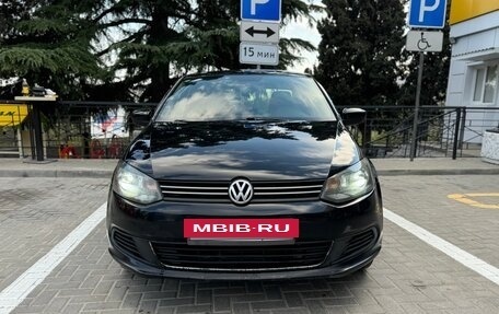 Volkswagen Polo VI (EU Market), 2011 год, 825 000 рублей, 2 фотография