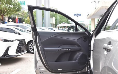Lexus RX IV рестайлинг, 2025 год, 6 999 999 рублей, 13 фотография