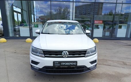 Volkswagen Tiguan II, 2017 год, 2 028 000 рублей, 2 фотография