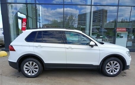 Volkswagen Tiguan II, 2017 год, 2 028 000 рублей, 5 фотография