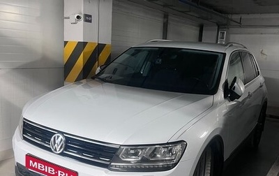 Volkswagen Tiguan II, 2018 год, 2 800 000 рублей, 1 фотография