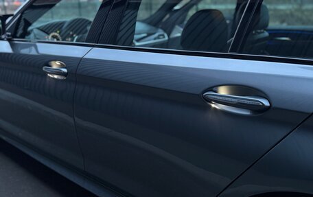 BMW 5 серия, 2017 год, 21 фотография