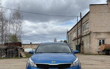 KIA Rio IV, 2020 год, 1 750 000 рублей, 2 фотография