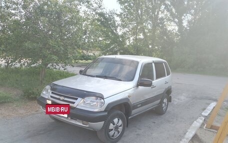 Chevrolet Niva I рестайлинг, 2003 год, 420 000 рублей, 4 фотография