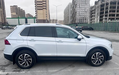 Volkswagen Tiguan II, 2018 год, 2 800 000 рублей, 4 фотография