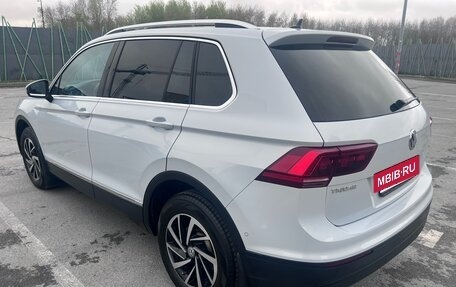 Volkswagen Tiguan II, 2018 год, 2 800 000 рублей, 7 фотография