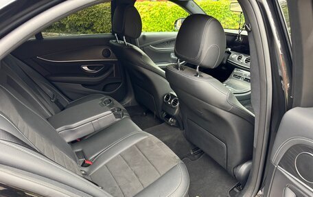 Mercedes-Benz E-Класс, 2019 год, 3 550 000 рублей, 8 фотография