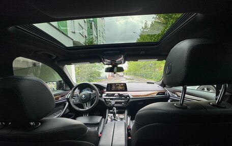 BMW 5 серия, 2018 год, 5 300 000 рублей, 25 фотография