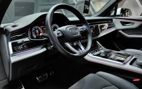 Audi Q7, 2020 год, 7 300 000 рублей, 15 фотография