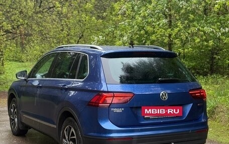 Volkswagen Tiguan II, 2018 год, 2 200 000 рублей, 2 фотография