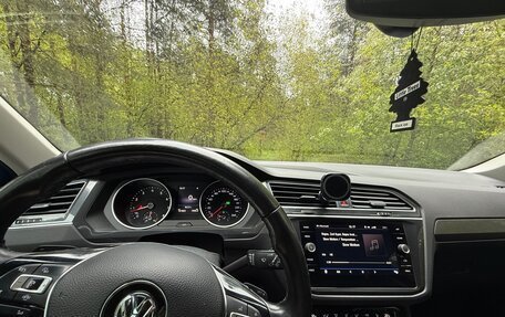 Volkswagen Tiguan II, 2018 год, 2 200 000 рублей, 6 фотография