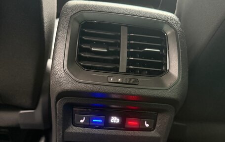 Volkswagen Tiguan II, 2018 год, 2 200 000 рублей, 7 фотография
