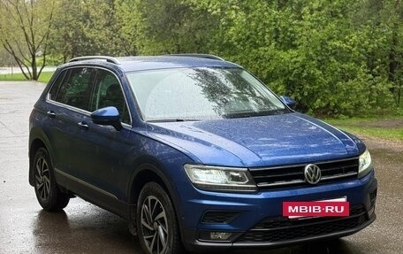 Volkswagen Tiguan II, 2018 год, 2 200 000 рублей, 4 фотография