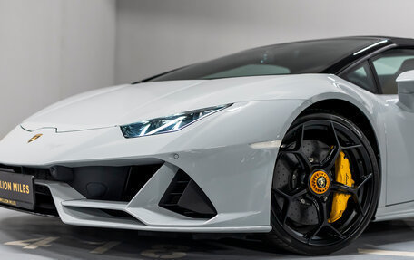 Lamborghini Huracán, 2023 год, 43 990 000 рублей, 7 фотография