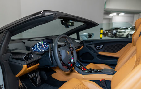 Lamborghini Huracán, 2023 год, 43 990 000 рублей, 21 фотография