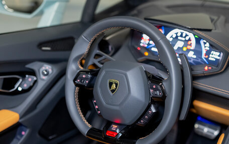Lamborghini Huracán, 2023 год, 43 990 000 рублей, 24 фотография