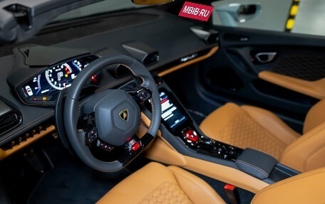 Lamborghini Huracán, 2023 год, 43 990 000 рублей, 20 фотография