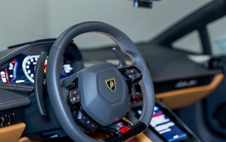 Lamborghini Huracán, 2023 год, 43 990 000 рублей, 29 фотография