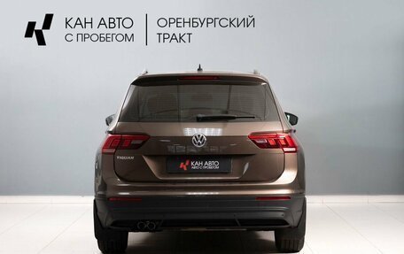 Volkswagen Tiguan II, 2019 год, 2 625 000 рублей, 6 фотография