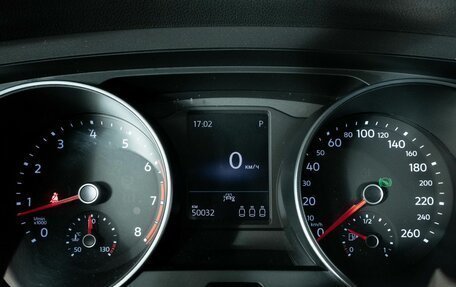 Volkswagen Tiguan II, 2019 год, 2 625 000 рублей, 13 фотография