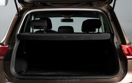 Volkswagen Tiguan II, 2019 год, 2 625 000 рублей, 15 фотография