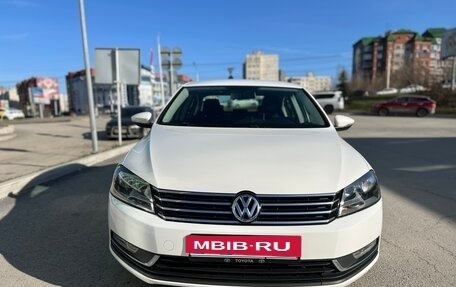 Volkswagen Passat B7, 2012 год, 915 000 рублей, 2 фотография